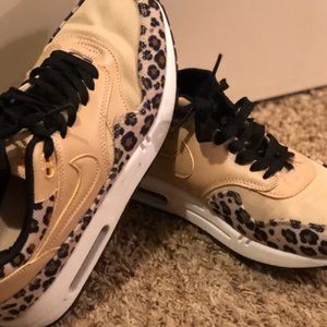 Leopard Nike Air